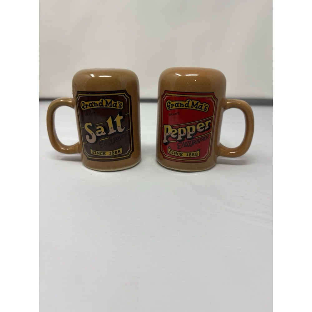 Grandma's Brand Easy Pour Since 1888 Salt & Pepper Shaker Mid Centry Country